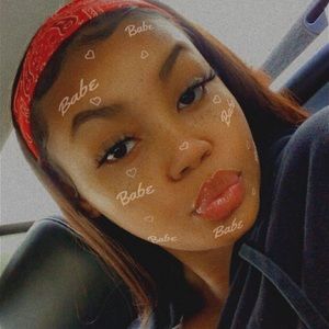 Meet your Posher, Hailey